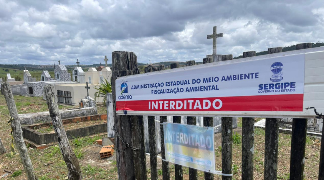 Adema interdita cemitério irregular em Simão Dias